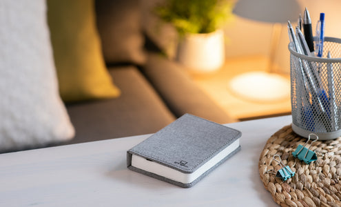 Kirjavalo Gingko Smart Book Light Mini, harmaa pellava