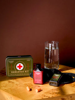 Hangover Kit -krapulaselviytymispakkaus Gentlemen's Hardware
