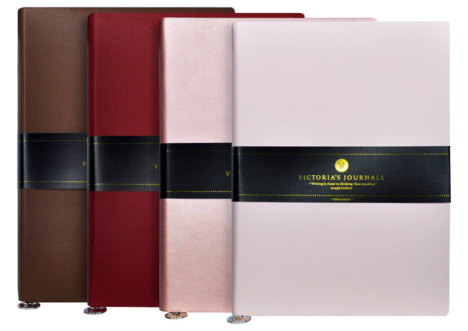 Valokuva tuotteesta Muistikirja Victorias Journals  14x20, värilajitelma, kuuluu tuoteryhmään Muistikirjat.