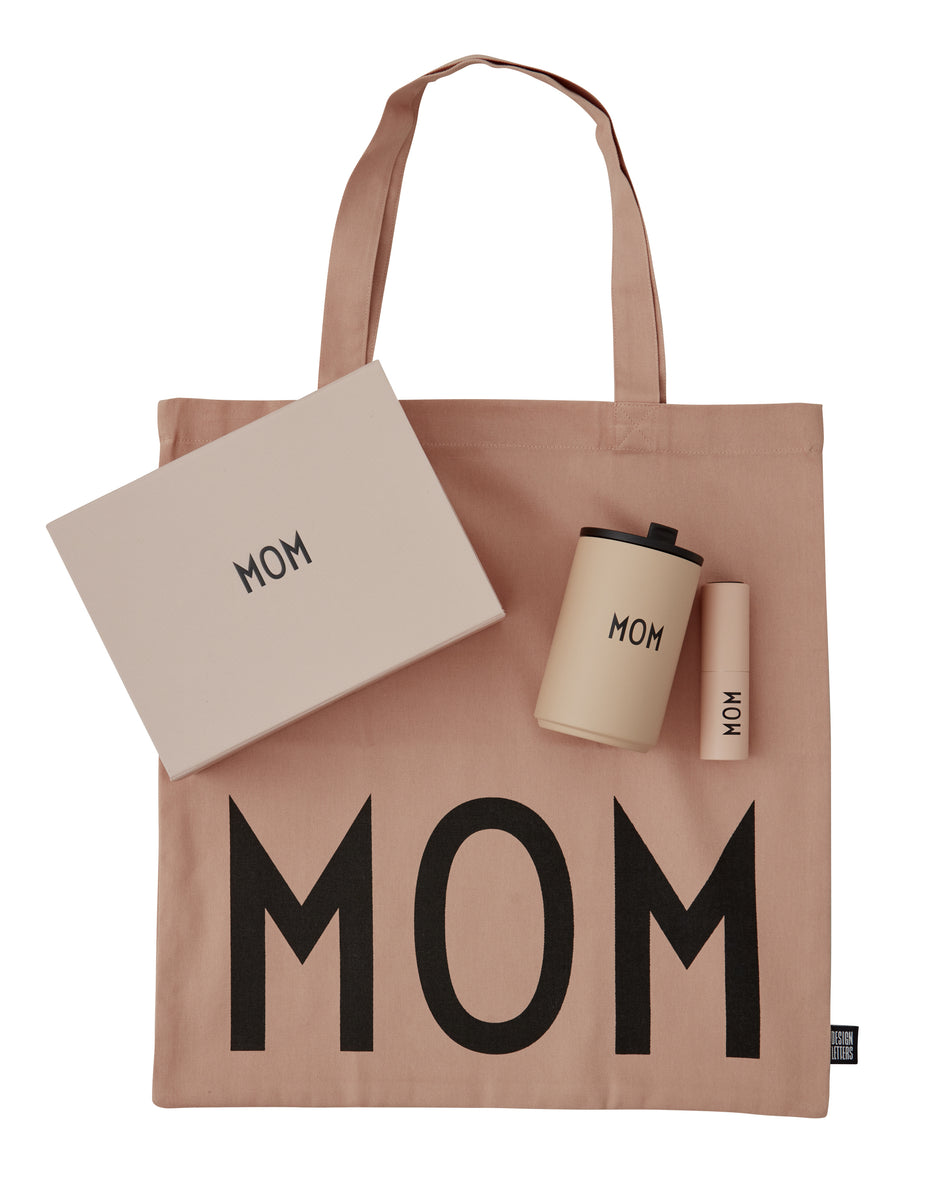 Valokuva tuotteesta Mom Giftbox Design Letters, nude, kuuluu tuoteryhmään Lahjatavarat.