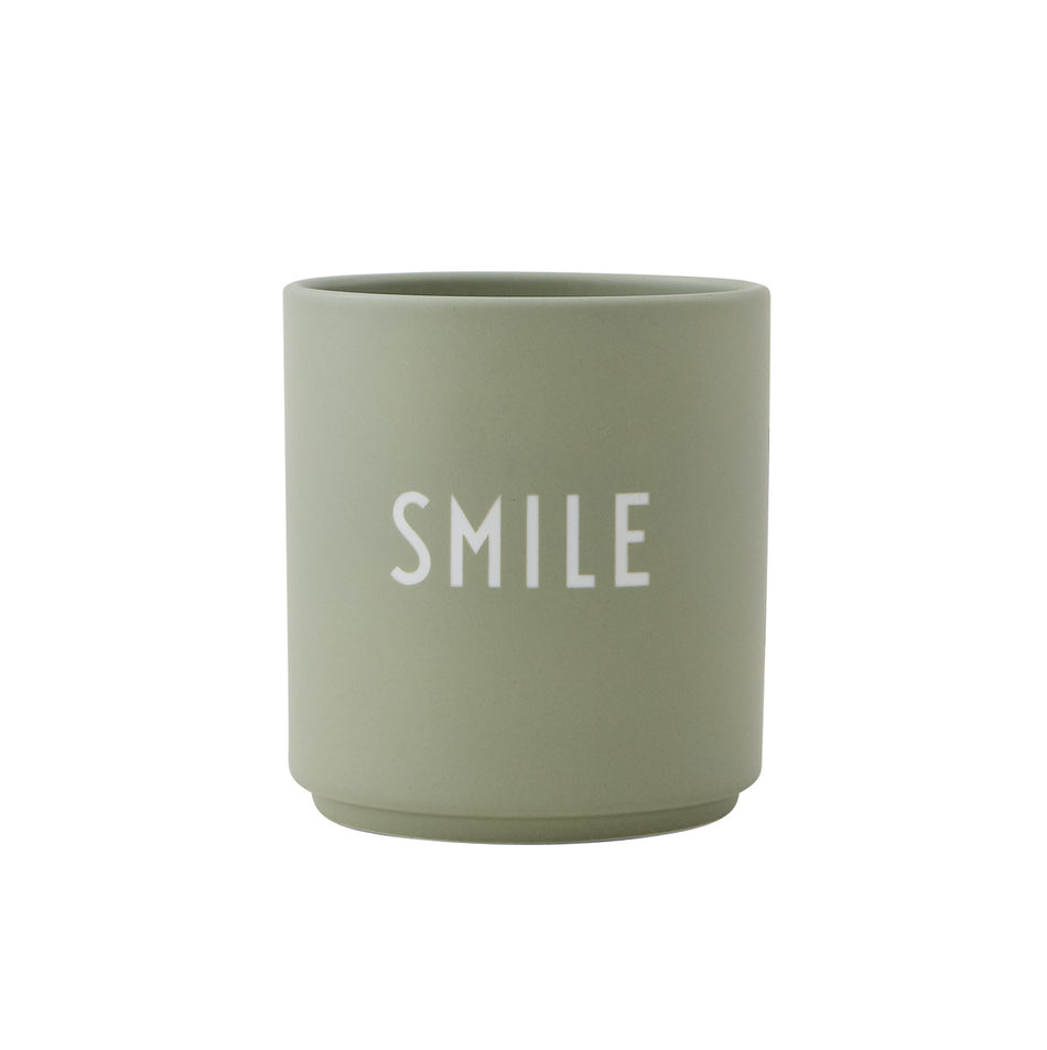 Valokuva tuotteesta Favourite Cup Smile Design Letters, vihreä, kuuluu tuoteryhmään Sisustus kodin tarvikkeet.