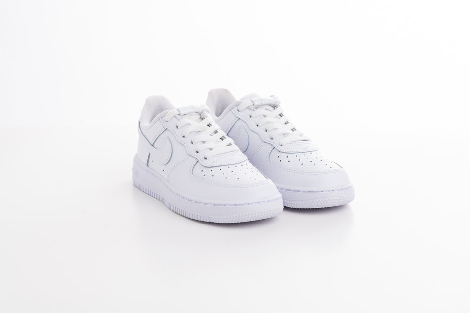 Valokuva tuotteesta Venyvät kengännauhat EEZYBEEZY, valkoinen, kuuluu tuoteryhmään Asut asusteet.