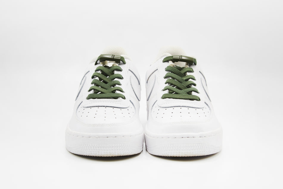 Valokuva tuotteesta Venyvät kengännauhat EEZYBEEZY, army vihreä, kuuluu tuoteryhmään Asut asusteet.