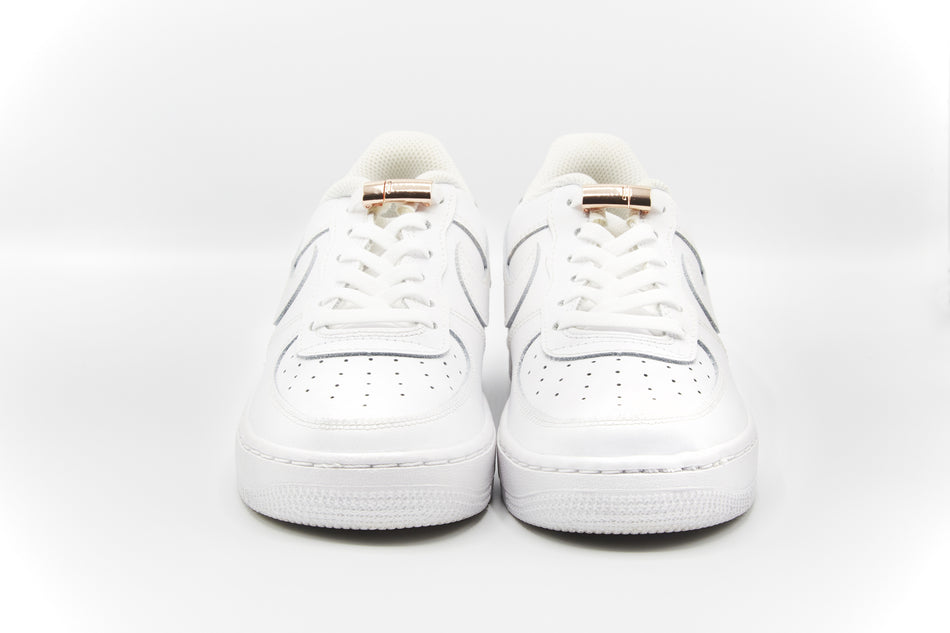 Valokuva tuotteesta Venyvät kengännauhat EEZYBEEZY, valkoinen-ruusukulta, kuuluu tuoteryhmään Asut asusteet.