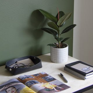 Säilytin Miiko Rove musta