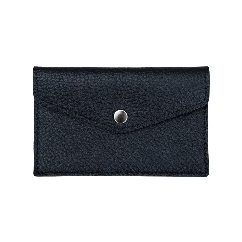 Valokuva tuotteesta Korttikukkaro nepparilla Miiko hirvennahkaa, musta 12x7,5cm, kuuluu tuoteryhmään Laukut kukkarot.