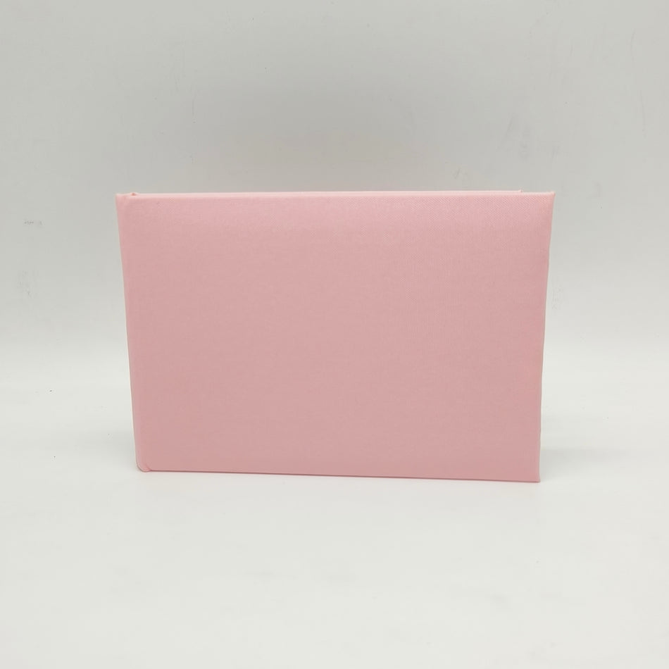 Valokuva tuotteesta Valokuva-albumi slip-in 36 kuvalle, vaaleanpunainen, kuuluu tuoteryhmään Albumit ja keräily.