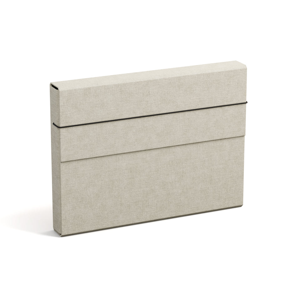 Valokuva tuotteesta Asiakirjakansio Olof pellava Bigso, kuuluu tuoteryhmään Säilytystarvikkeet.