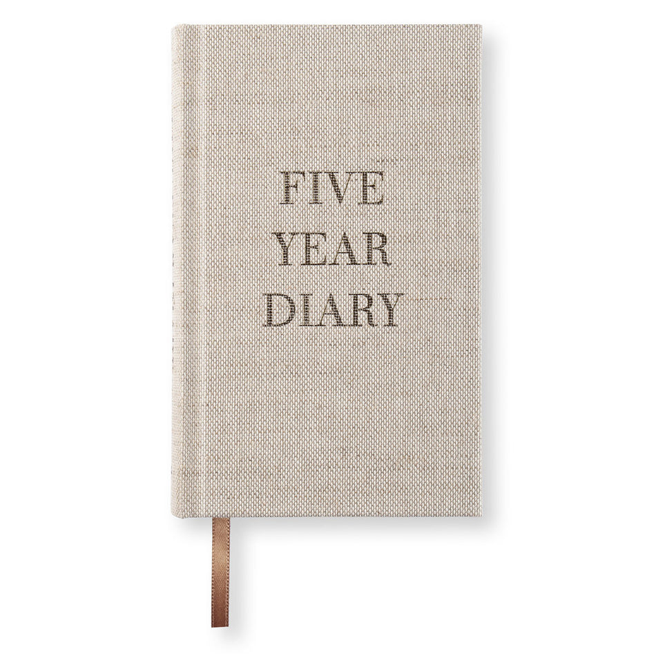 Valokuva tuotteesta 5 year diary A5 Pocket Rough Linen 5 vuoden päiväkirja Paperstyle, kuuluu tuoteryhmään Päiväkirjat.
