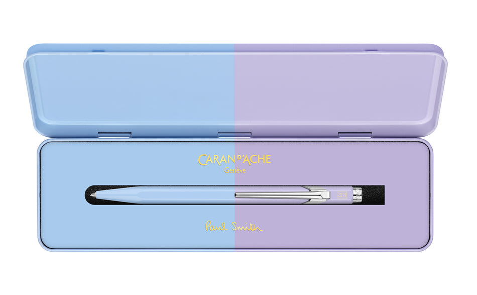 Valokuva tuotteesta Kuulakärkikynä Paul Smith sky blue / lavender Caran d'Ache, kuuluu tuoteryhmään Lahjakynät.