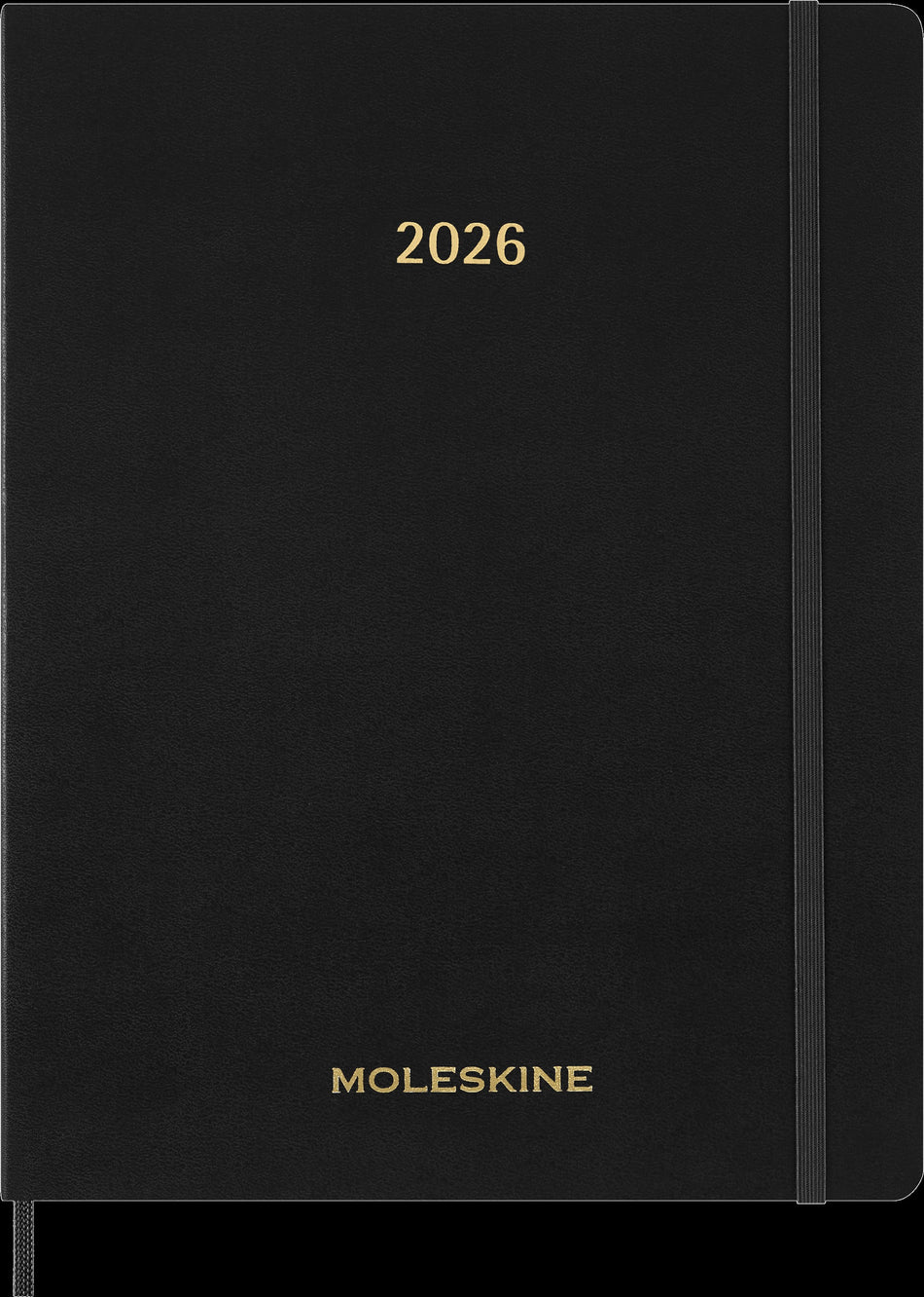 Valokuva tuotteesta Kalenteri Moleskine 2026 12kk  Essential Planner XXL musta, kuuluu tuoteryhmään Tasku- ja pöytäkalenterit.