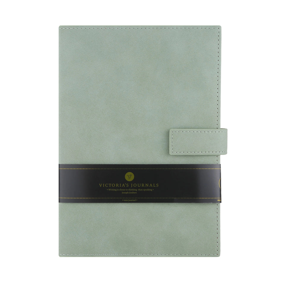 Valokuva tuotteesta Muistikirja nappikiinnityksellä, vihreä Victorias journals, kuuluu tuoteryhmään Muistikirjat.