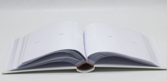 Valokuva-albumi, kirjasidottu slip-in 200 kuvalle, luonnonvalkoinen