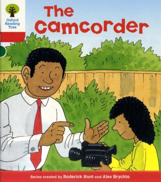 Valokuva kirjasta Roderick Hunt Oxford Reading Tree: Level 4: More Stories A: The Camcorder, kuuluu tuoteryhmään Ulkomaiset lasten tietokirjat.