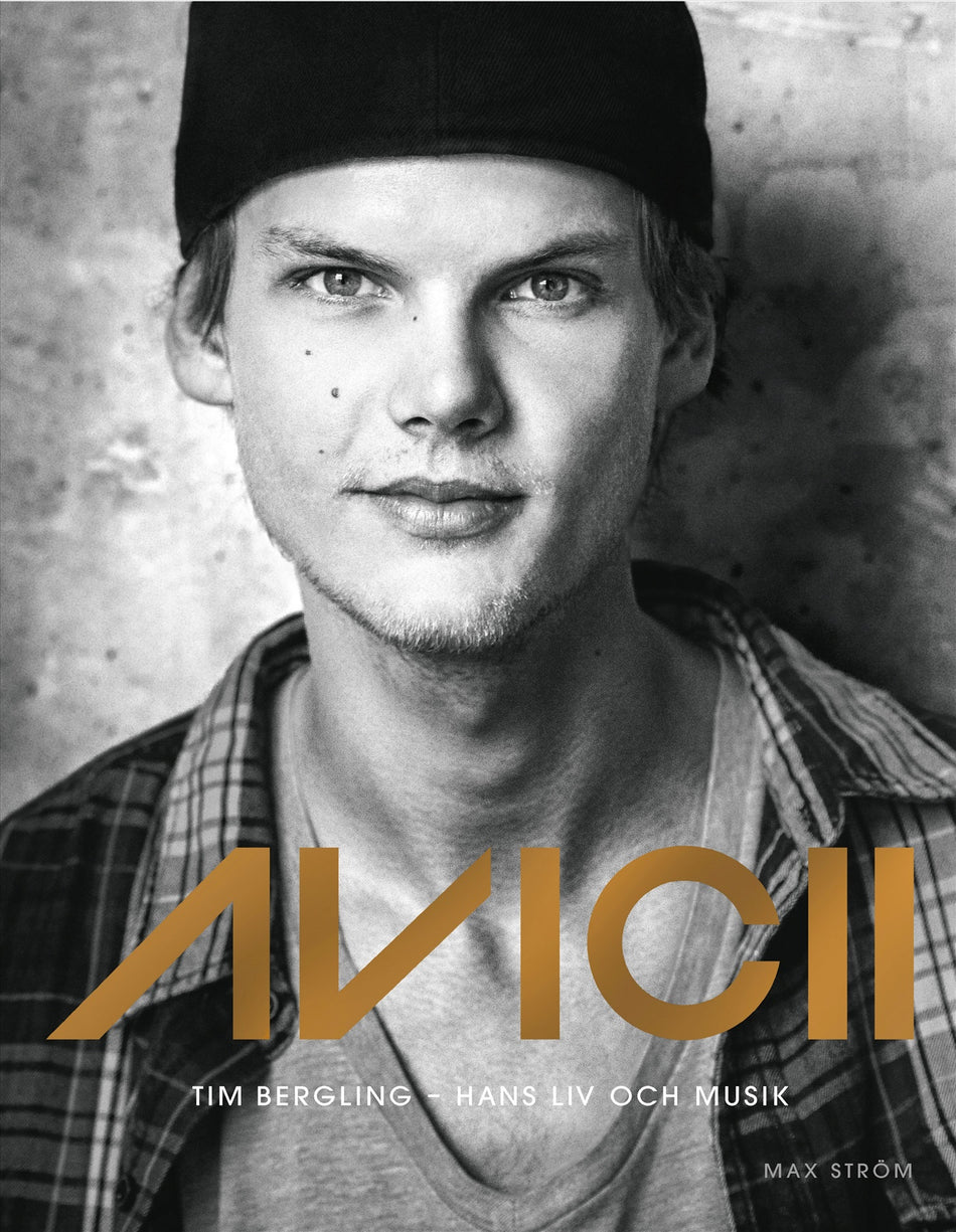 Valokuva kirjasta  Avicii : Tim Bergling - hans liv och musik, kuuluu tuoteryhmään Ruots muu tieto.