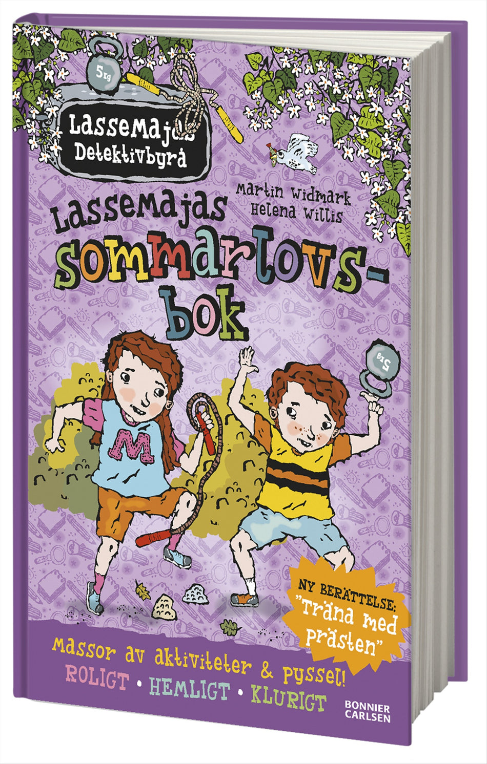 Valokuva kirjasta Martin Widmark LasseMajas sommarlovsbok. Träna med Prästen, kuuluu tuoteryhmään Ruots lapset nuoret ja sarjakuvat.