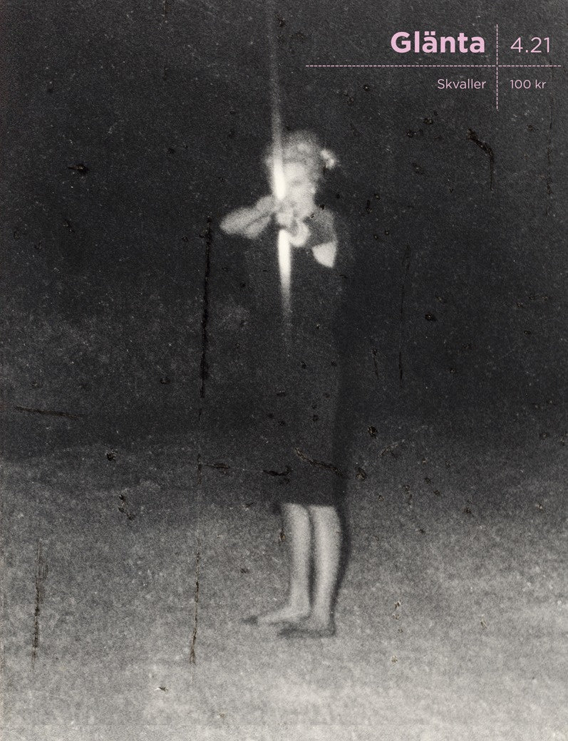 Valokuva kirjasta Alice Berggren / Silvia Federici / Linnea Frank / Lia García / Minna Henriksson / Agri Ismaïl / Nadia Maghder / Letizia Miro / Miran Mohar / Cecilia Nyman / Marc Siegel / Susan Sontag / Zsuzsanna Szvetelszky / Fanny Wendt Höjer 4(2021) Skvaller, kuuluu tuoteryhmään Ruots muu tieto.