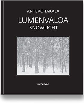 Valokuva kirjasta  Lumenvaloa - Snowlight, kuuluu tuoteryhmään Taiteet.