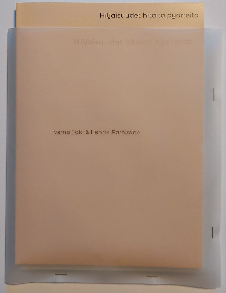 Valokuva kirjasta Henrik Pathirane Hiljaisuudet hitaita pyörteitä, kuuluu tuoteryhmään Runot.