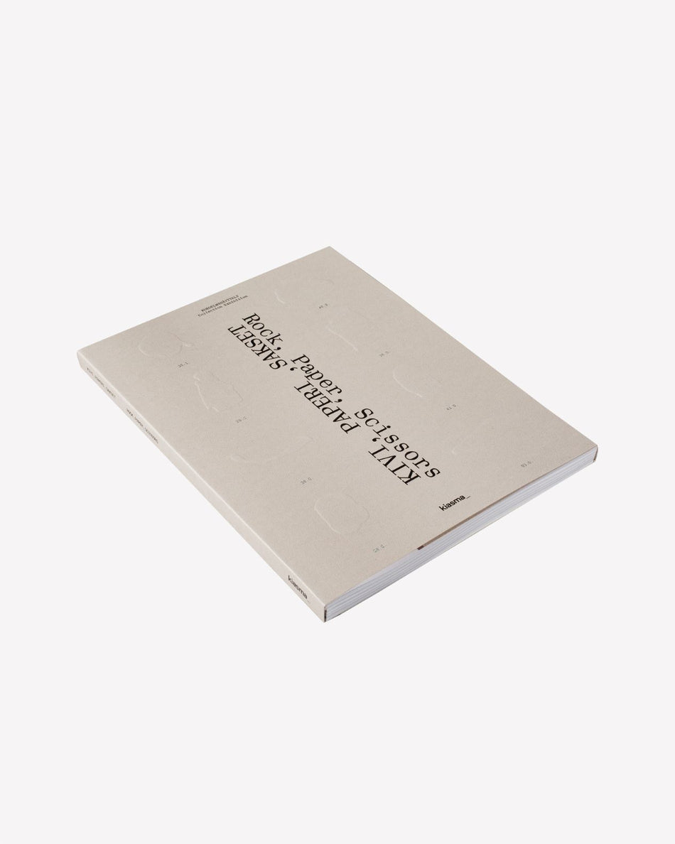 Valokuva kirjasta Petteri Enroth / Suvi Kervinen Kivi, paperi, sakset - Rock, Paper, Scissors, kuuluu tuoteryhmään Taiteet.