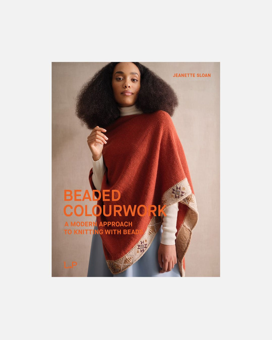 Valokuva kirjasta Jeanette Sloan Beaded Colourwork, kuuluu tuoteryhmään Urheilu harrasteet.