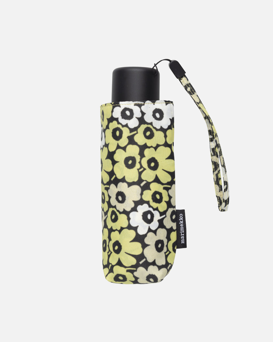 Valokuva tuotteesta Sateenvarjo Marimekko Mini Manual Unikko, musta-keltainen-vihreä-valkoinen, kuuluu tuoteryhmään Asut asusteet.