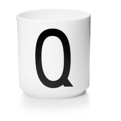 Kirjainmuki Q,  Design Letters valkoinen